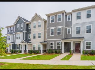 364 Devon Cliffs Dr, Wake Forest, NC 27587