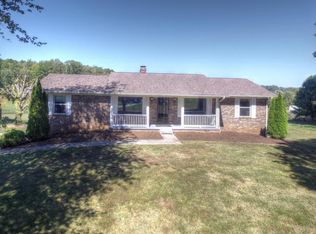 3144 Little Dug Gap Rd, Louisville, TN 37777