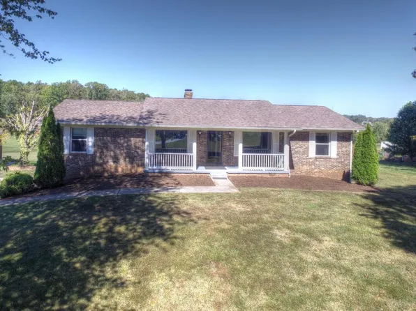 3144 Little Dug Gap Rd, Louisville, TN 37777