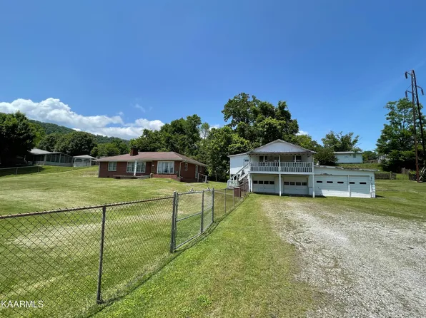 114 Pearl St, Lake City, TN 37769