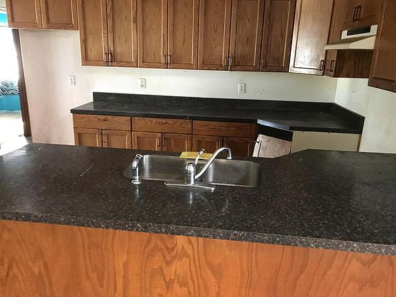 5th image of 1035 Keller Ave