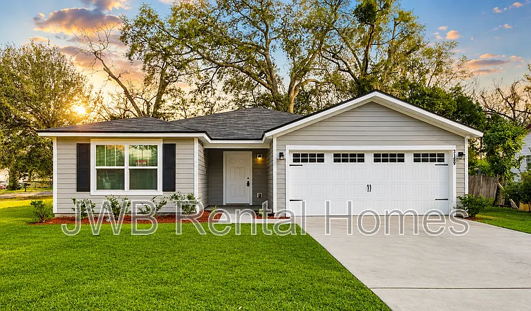 3159 Phyllis St — Photo 1