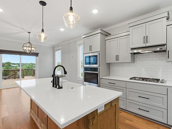 3rd image of 3611 Prairie Clover Ct