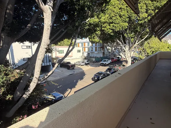 934 N Genesee Ave #6, Los Angeles, CA 90046