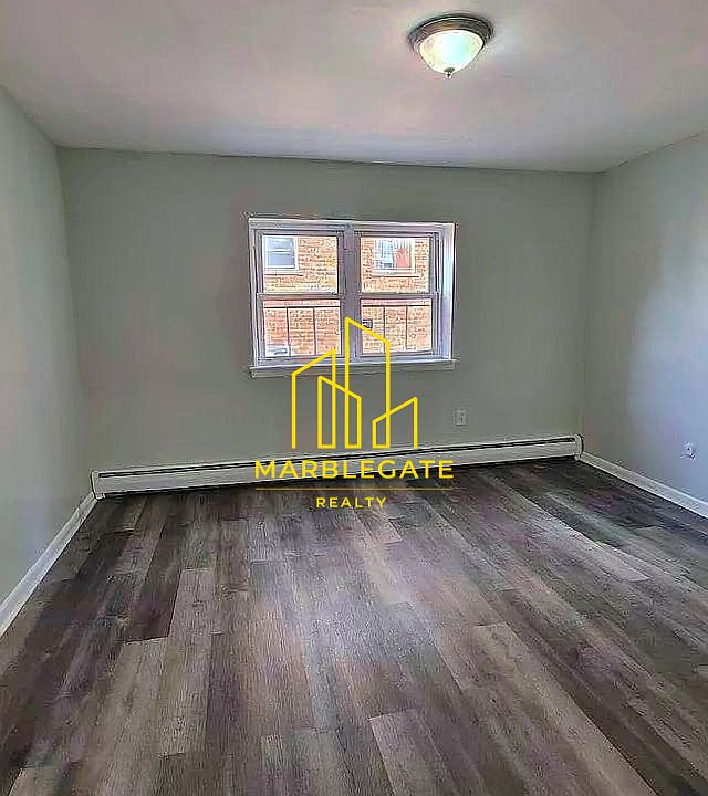 1st image of 103 4th Ave #1033