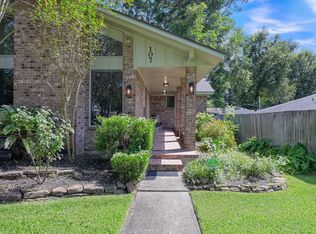 107 Shadylyn Dr, Conroe, TX 77304