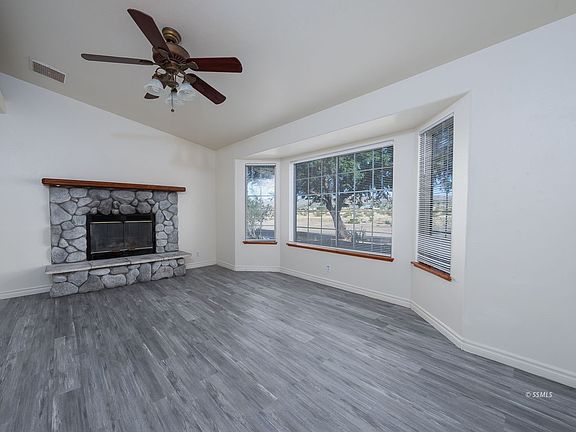 3rd image of 420 Olive Ave