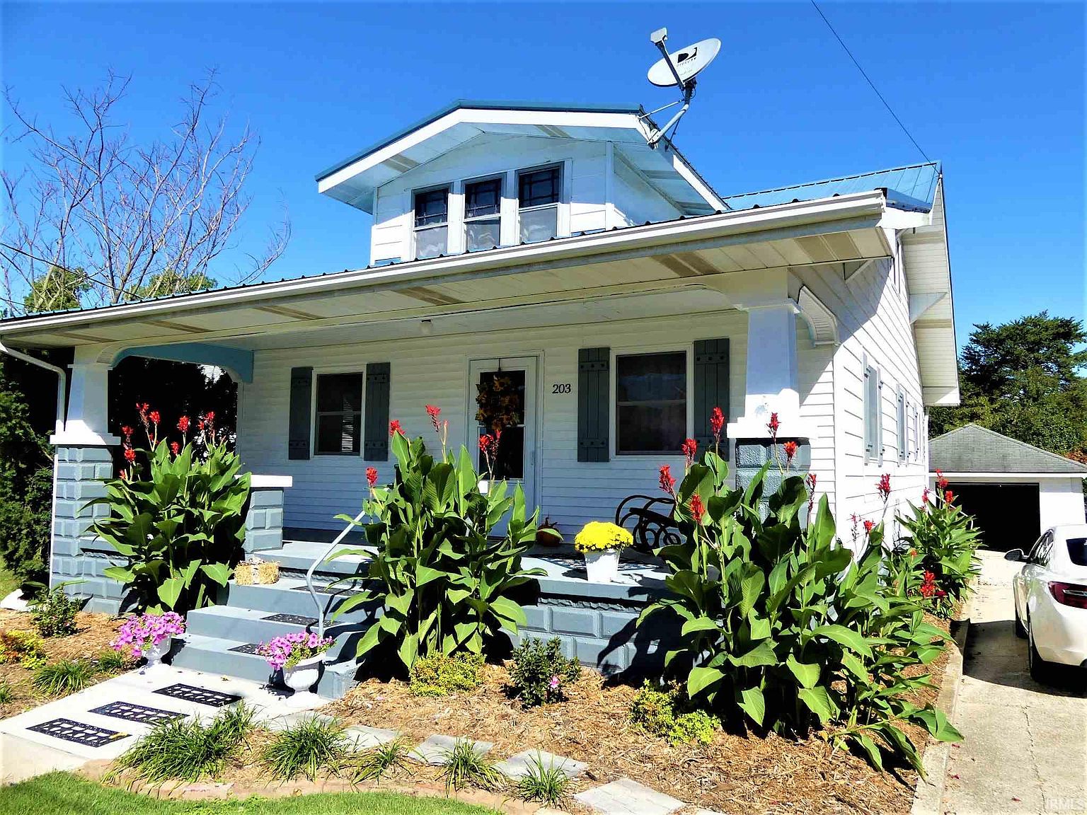 203 E North St, Winslow, IN 47598 Zillow