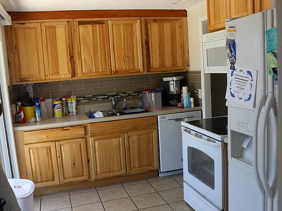 3rd image of 3338 Crimson Ln