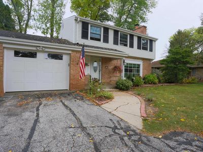 7544 North Navajo ROAD, Fox Pt, WI, 53217