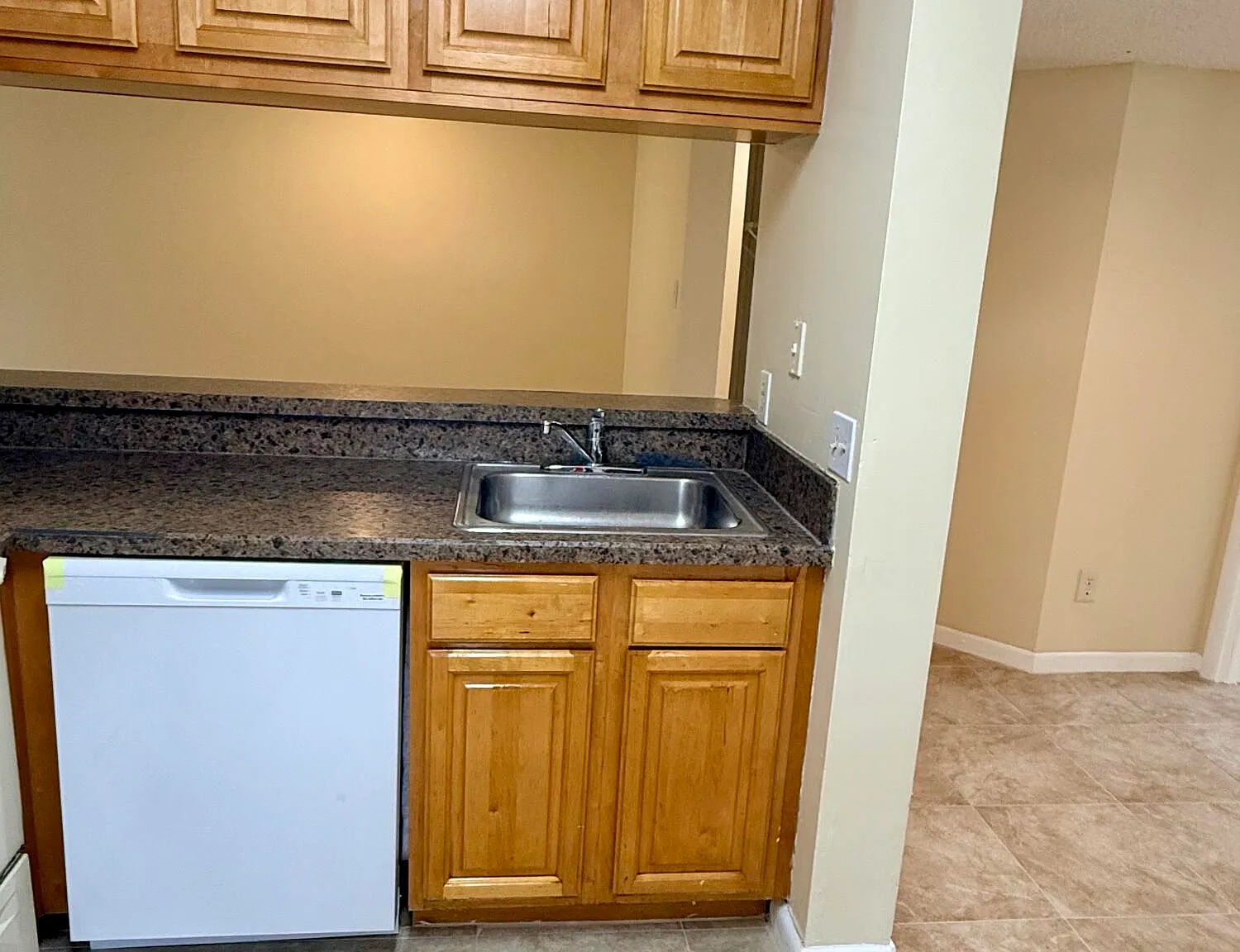 2 bed, 2.0 bath, 1044 sqft, $2,000 — Photo 4