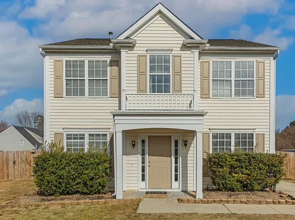 101 N Honey Springs Ave, Fuquay Varina, NC 27526