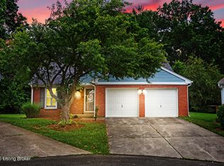 8724 Deer Point Ct #60, Louisville, KY 40242