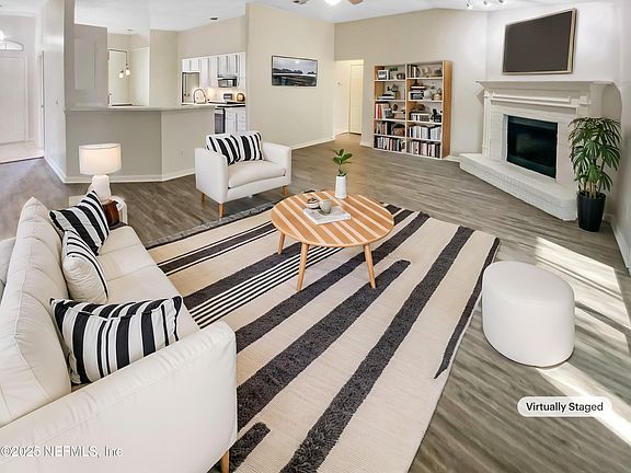 2nd image of 11283 FINCHLEY Lane