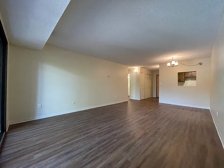 62 Centre St #2A — Photo 1