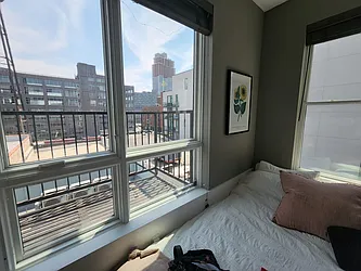 Rented by RELEASE NY