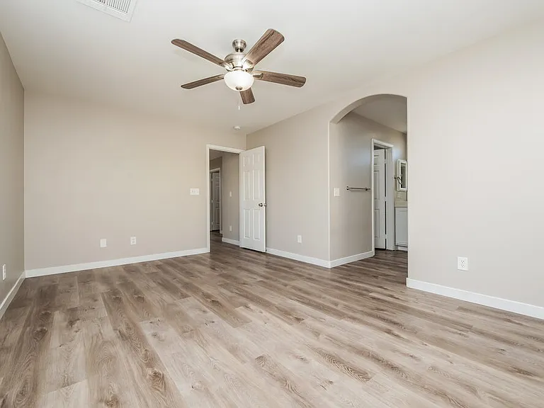 8325 New Leaf Ave — Photo 9