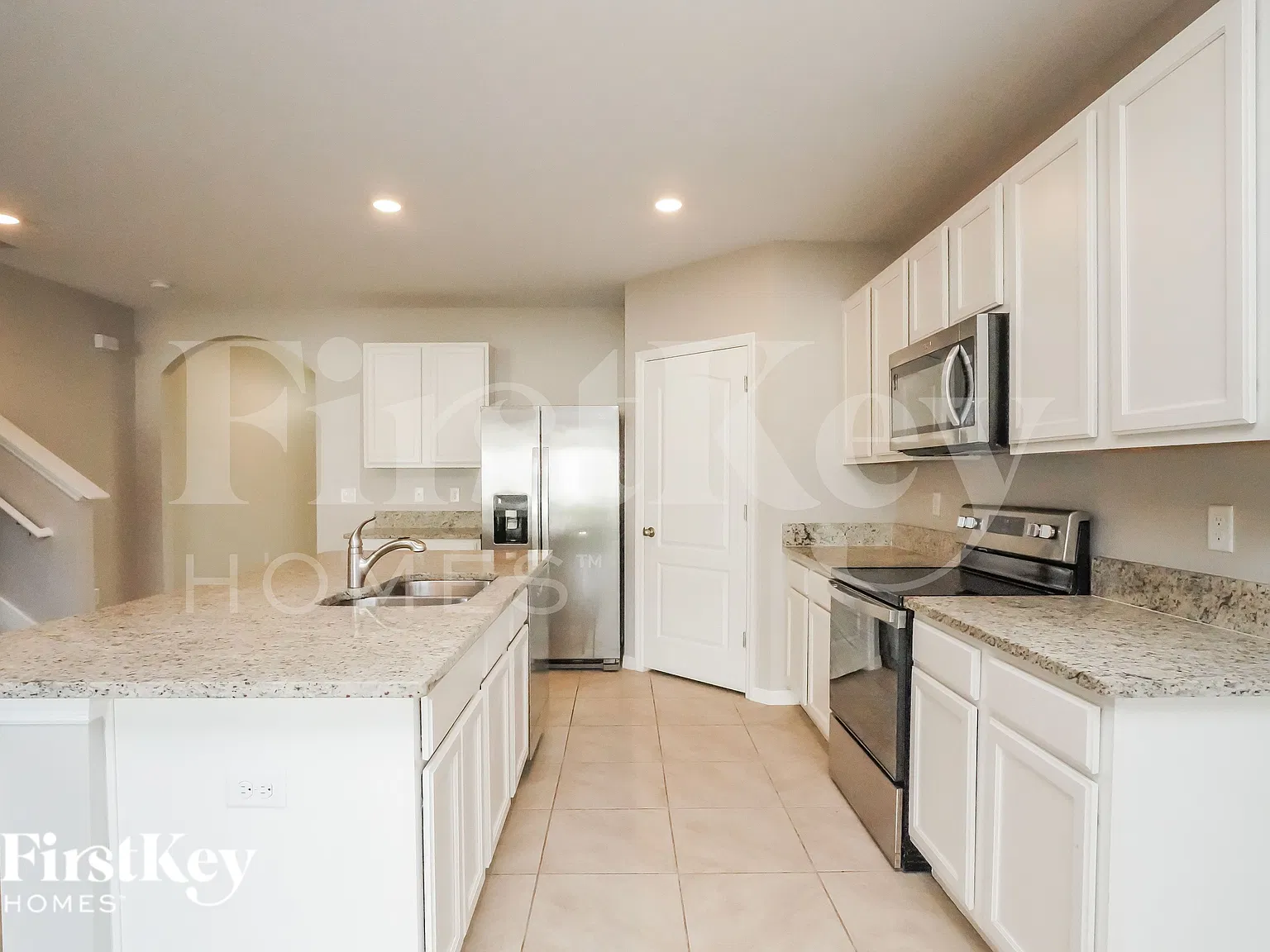 5 bed, 3.0 bath, 2674 sqft, $2,355 — Photo 3