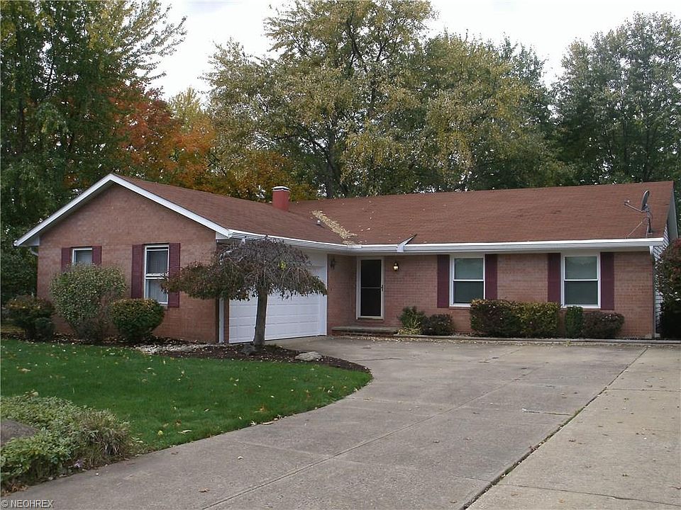 1st image of 26 Chelmsford Dr