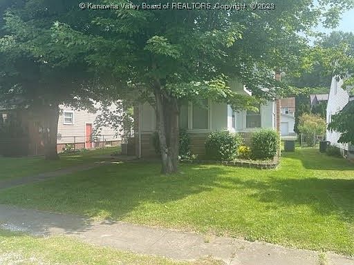 2nd image of 5502 Virginia Ave SE