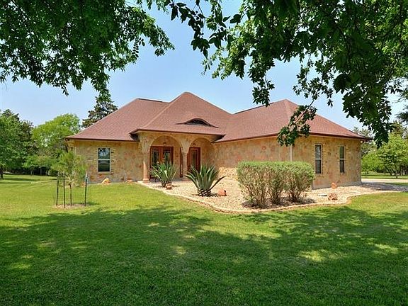 2nd image of 146 Pavilion Dr