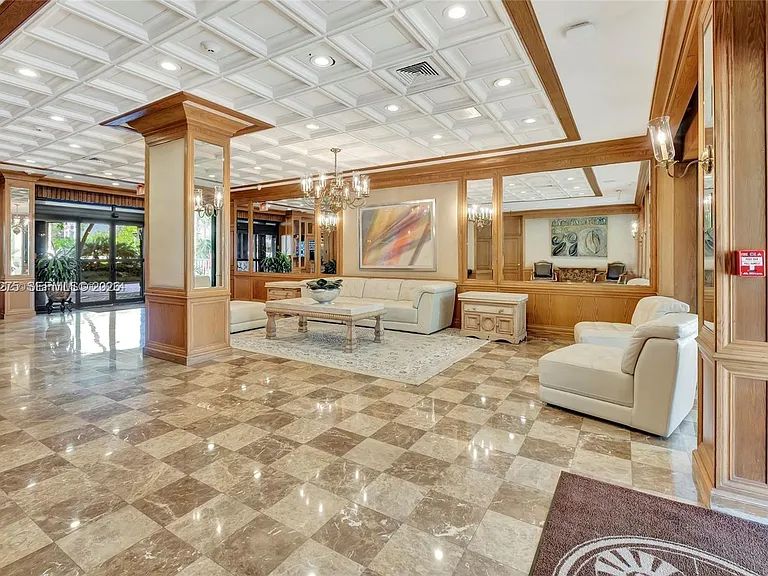 11111 Biscayne Blvd #8F — Photo 7