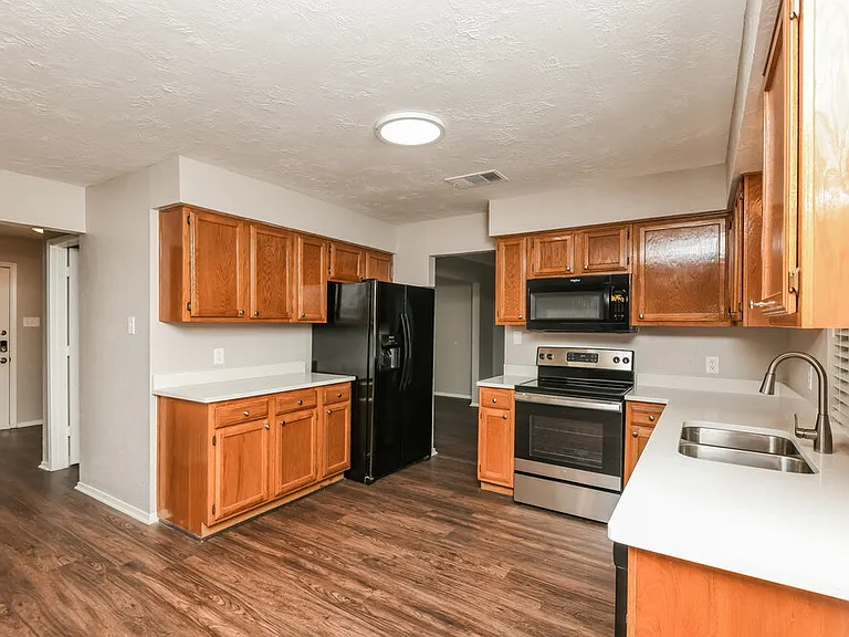 3956 Wrenwood Dr — Photo 8