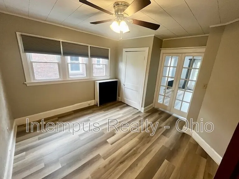 4237 Vine St #3 — Photo 13