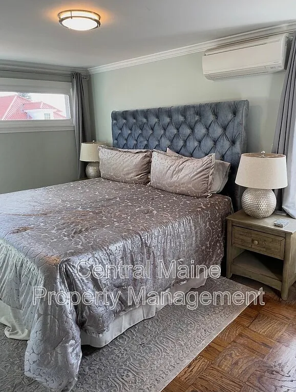 4 bed, 2.0 bath, $2,950 — Photo 3