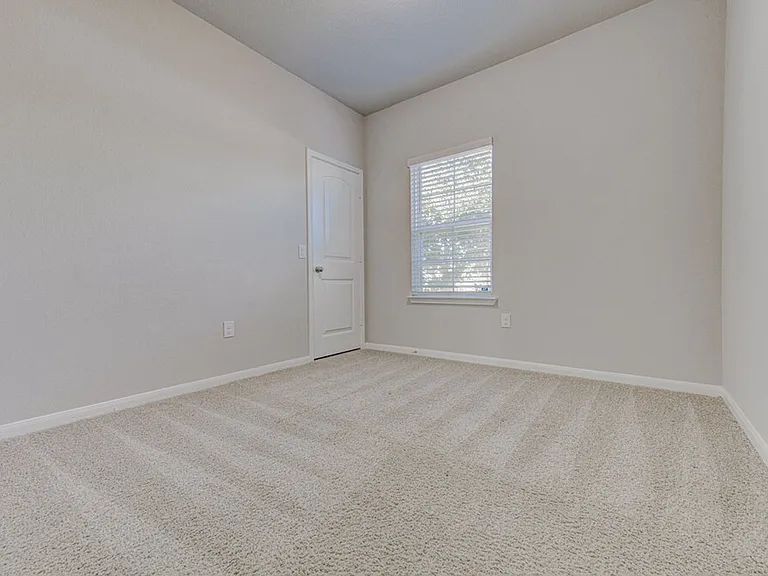 6705 Loretta White Ln — Photo 11