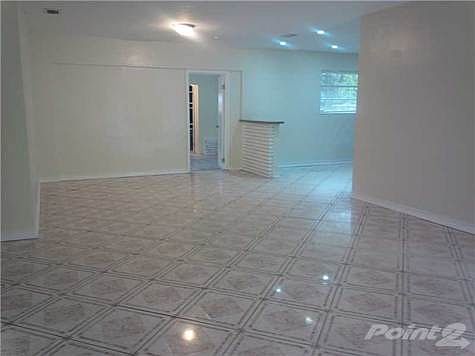 1st image of 1000 NW 108th Ter