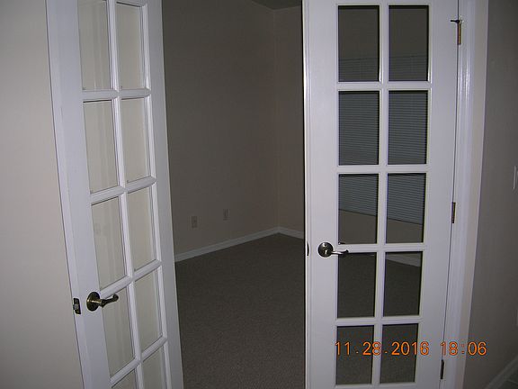 5th image of 552 Cypress Ave S