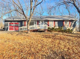 11422 W 50th Ter, Shawnee, KS 66203