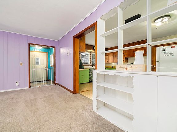 4th image of 450 Gayton Ave