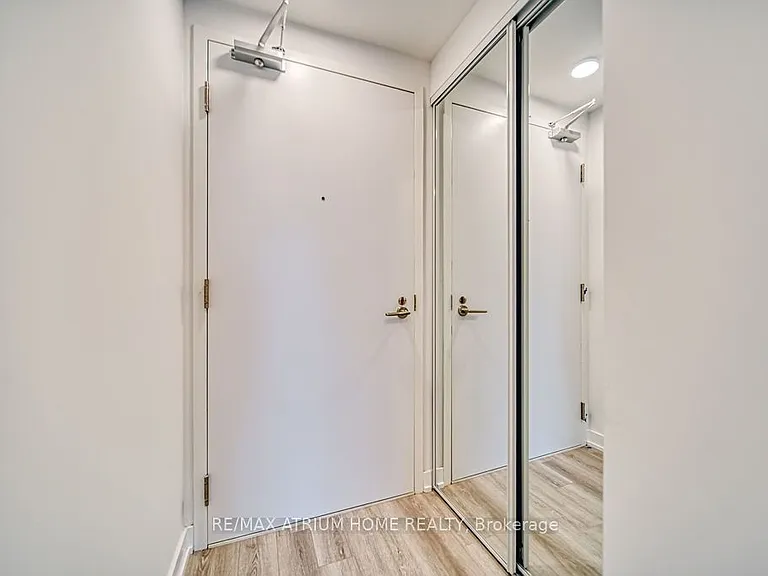 238 Simcoe St #2003 — Photo 5