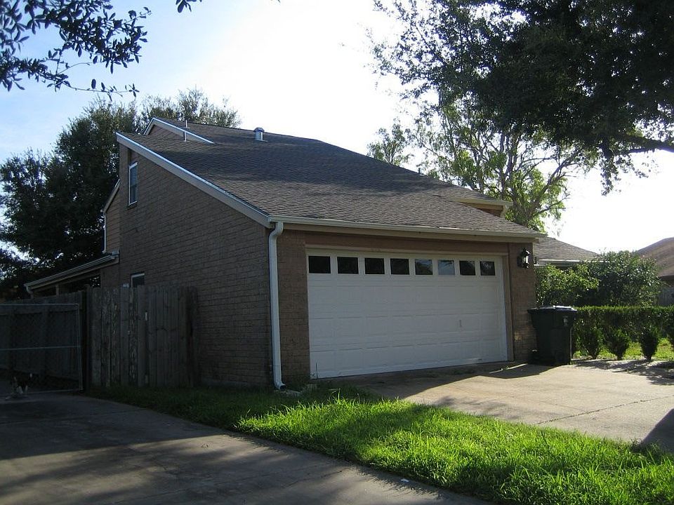 1st image of 5921 Long Creek Dr
