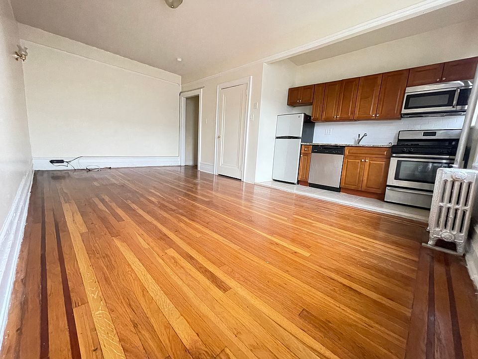 2nd image of 2802 John F Kennedy Blvd #57E