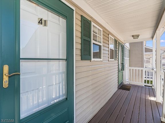 3rd image of 26 Hausmann Ct Unit 41