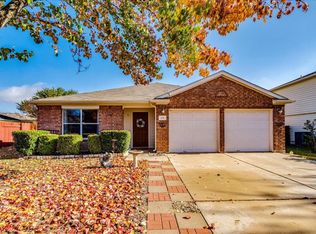 135 Soapberry Dr, Kyle, TX 78640