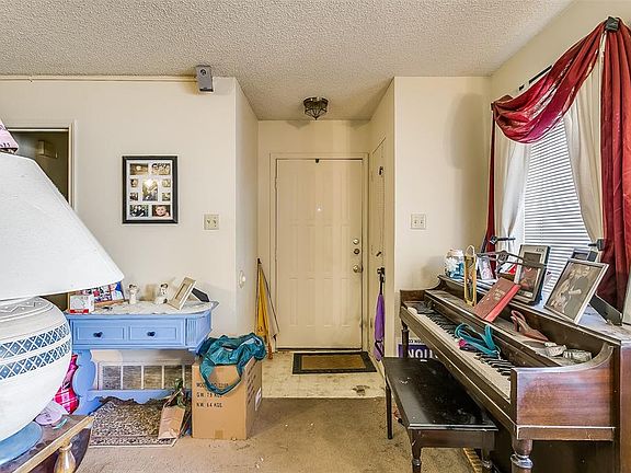 4th image of 2409 Monte Carlo Dr