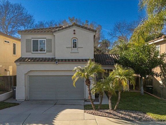 2nd image of 1010 Crystal Springs Pl