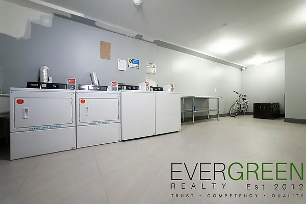 Rented by ERNY LLC | media 9