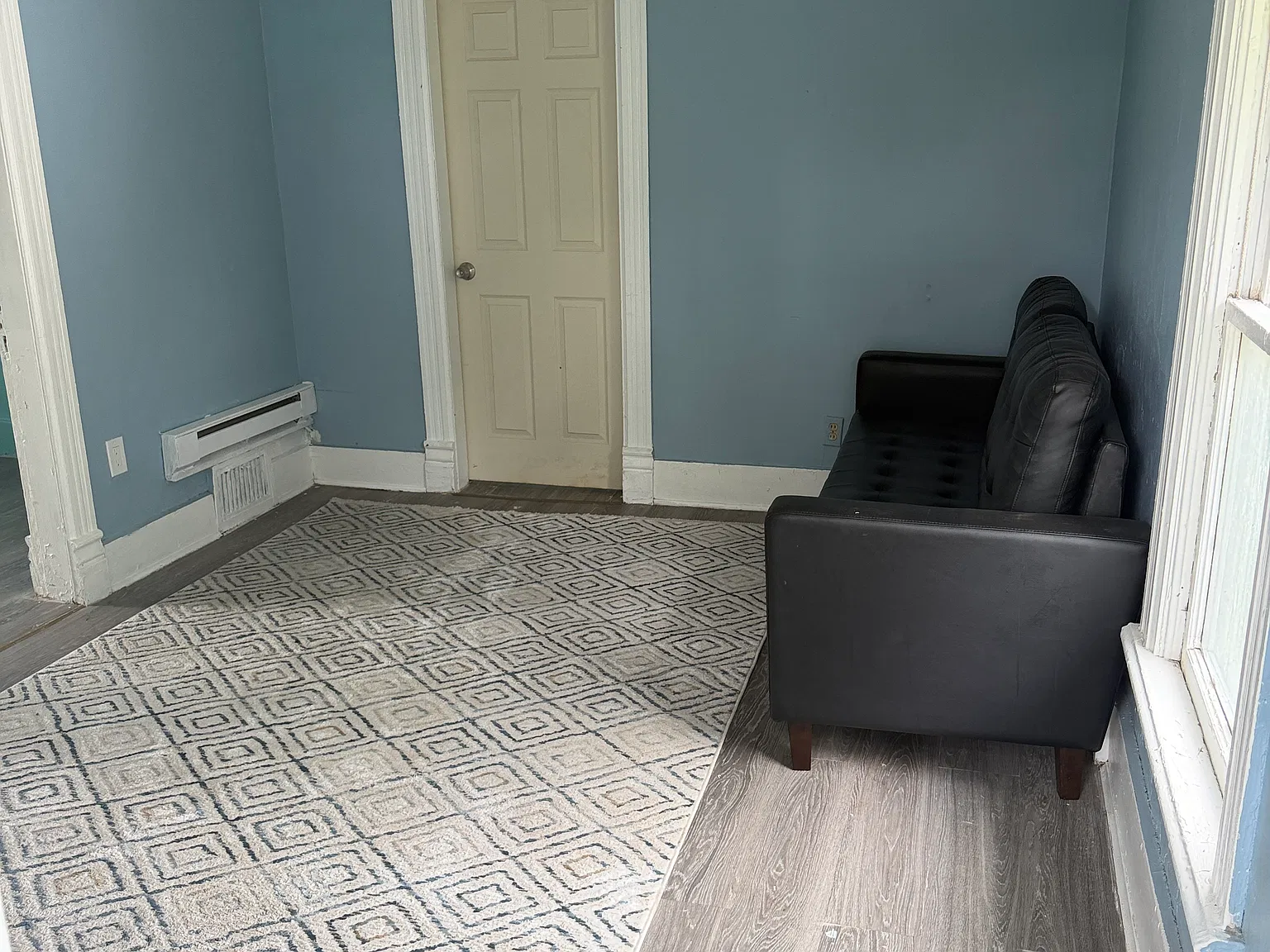 1 bed, 500 sqft, $700 — Photo 4