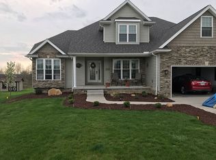 6452 Bay Meadow Ct, Austintown, OH 44515