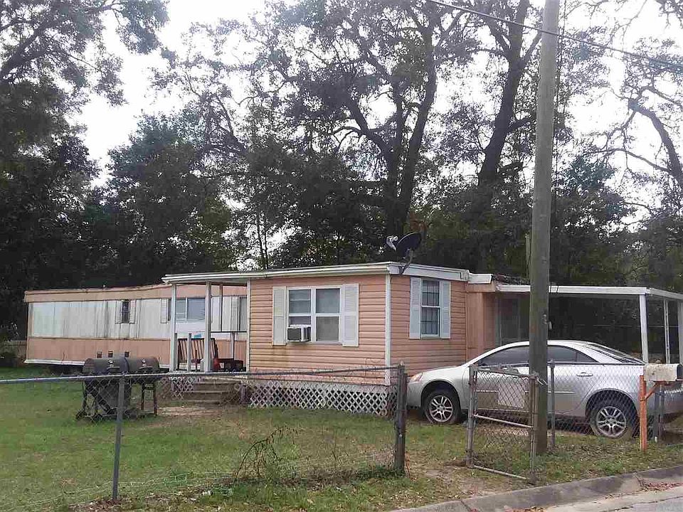 2nd image of 113 Dogwood Dr