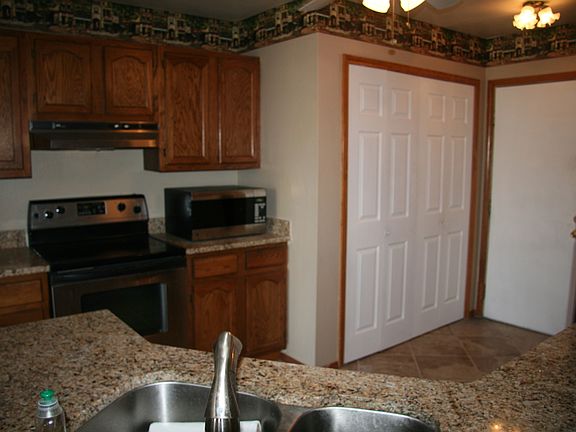 5th image of 8320 Candon Dr