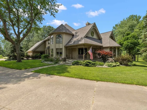 6397 Deland Rd, Flushing, MI 48433