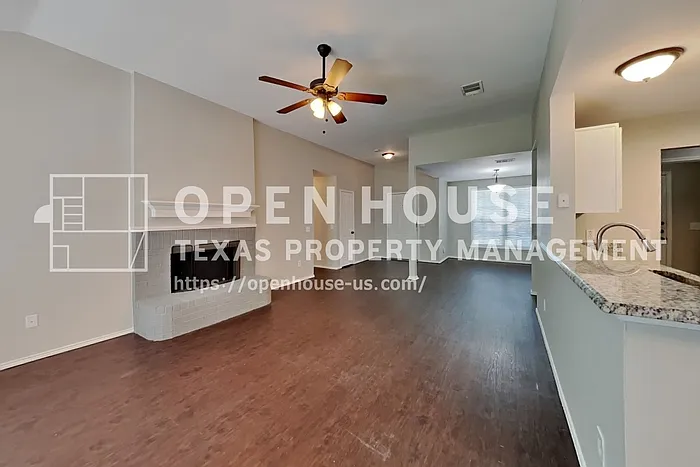 122 S Bending Oak Ln — Photo 5