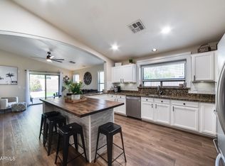 2512 W Running Deer Trl, Phoenix, AZ 85085