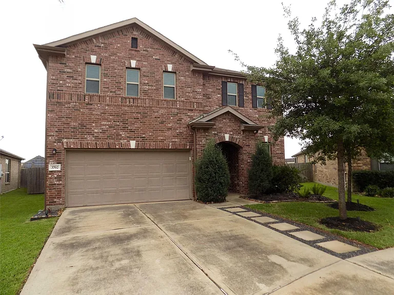 3702 Aubergine Springs Ln — Photo 30